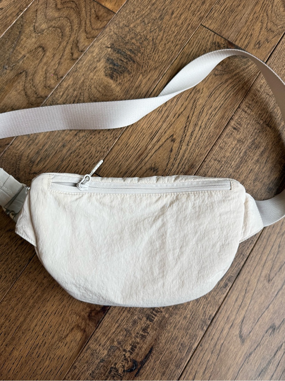 Lululemon athletica City Adventurer Belt Bag 2.5 L- cream Fanny Pack purse- EUC - Picture 4 of 7